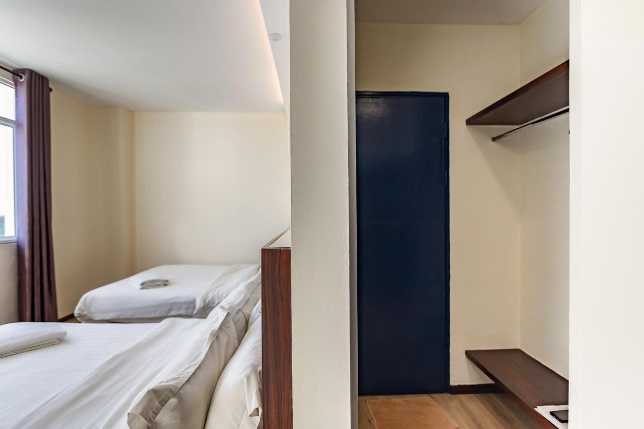 Emart Hotel Мири Екстериор снимка